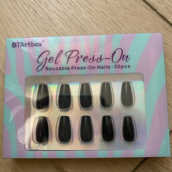 BTArtbox Nails Lot of 3 + Beauty Secret Glue, Gel Press-On Reusable Nails - Picture 2 of 5